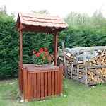 Bodzavirag Daire *