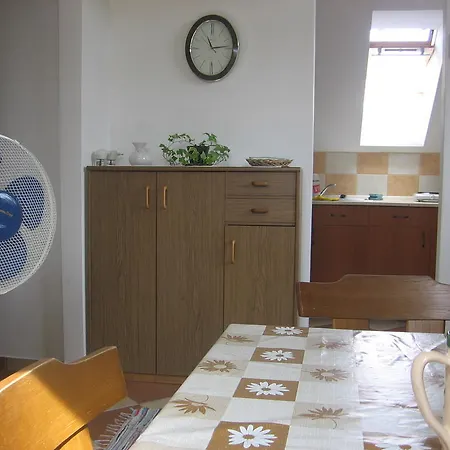 Bodzavirag Appartement