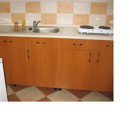 博德萨维纳格公寓