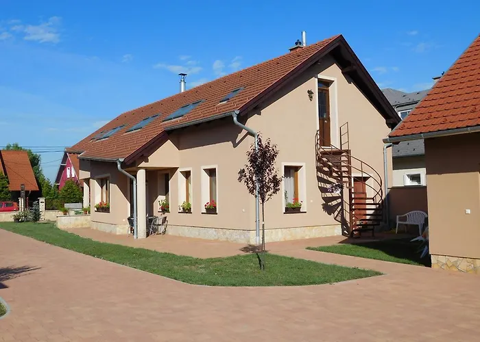 Apartament Bodzavirag *